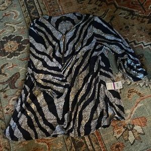 Beautiful women brand new shirt
